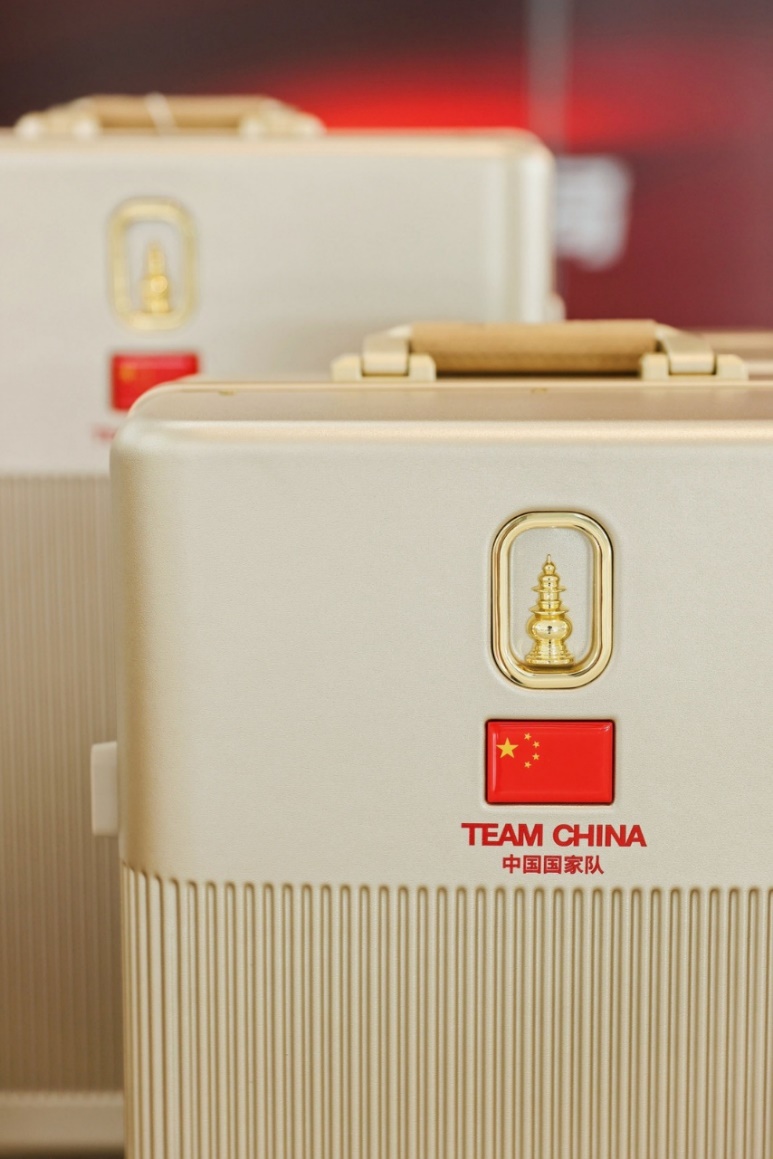 西湖印象——中国国家队行李箱正式发布